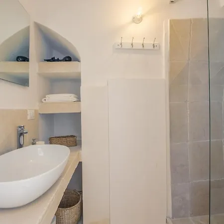 Casa Tosca - Vista Mare アパート オストゥーニ